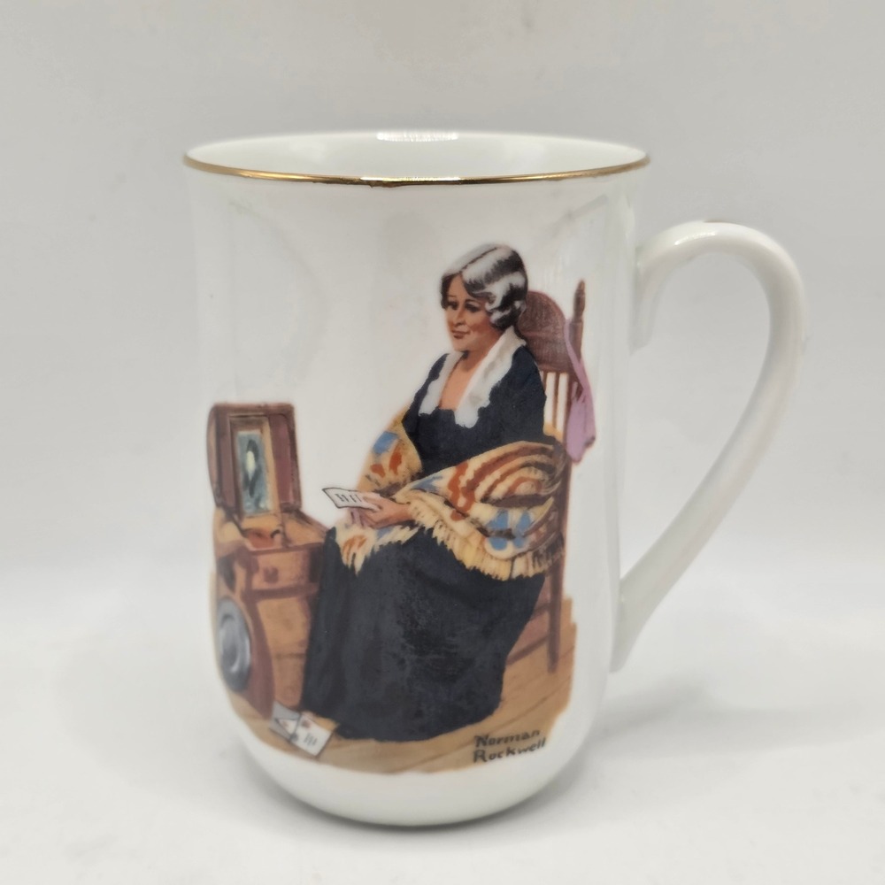 Norman Rockwell Museum Coffee Mug White Memories Gold Rim 1982 Vintage Americana